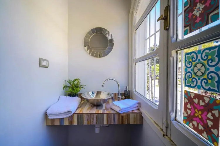Cubo City Hostel