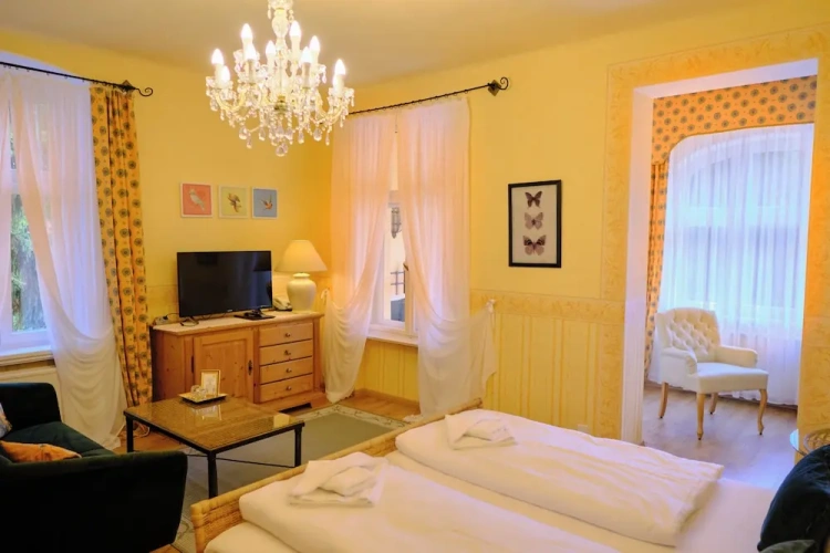 Classic Triple room