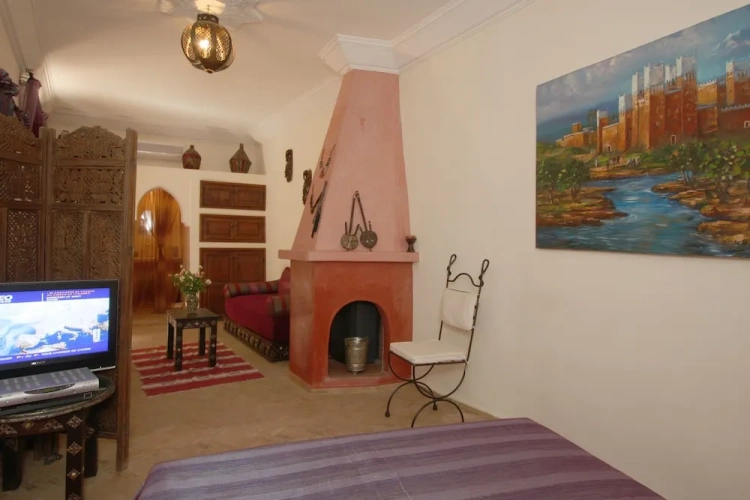 Standard Triple room