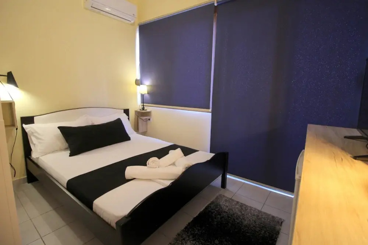 Jericho rooms