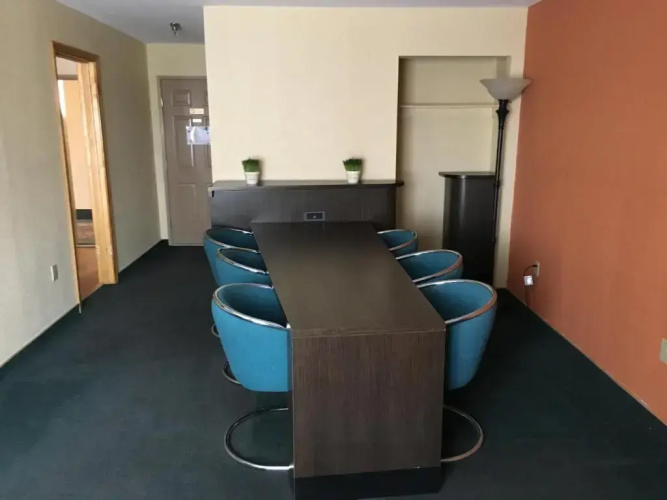 Days Inn & Suites Red Rock-Gallup