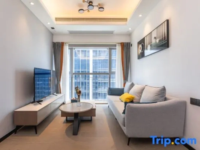1 Bedroom Business Suite