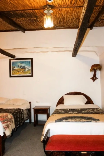 Standard Triple room