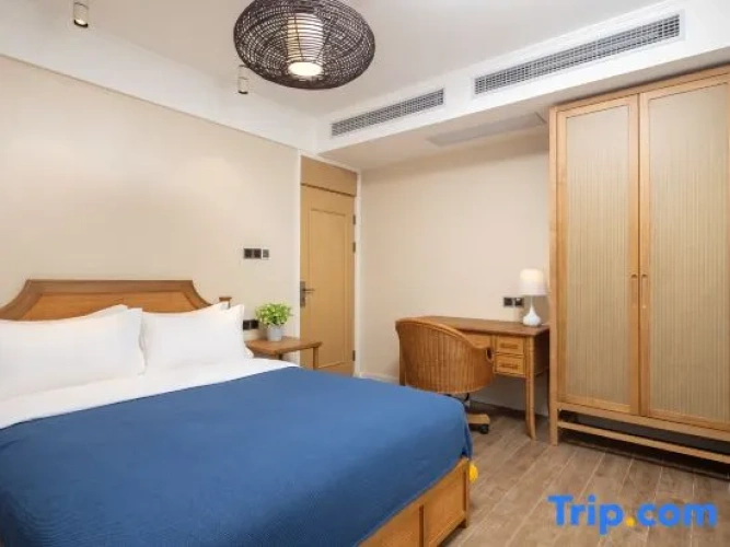 2 Bedrooms Suite with garden view