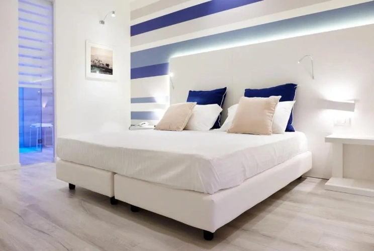 Standard Twin room with sea view
