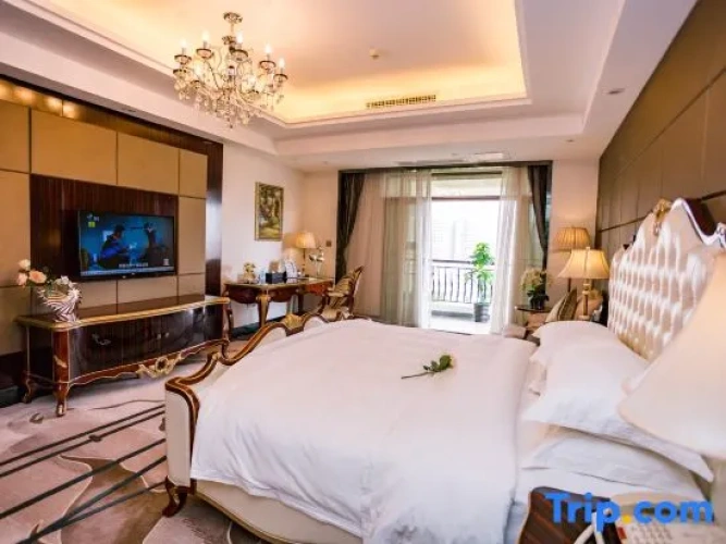 Luxury Double Suite