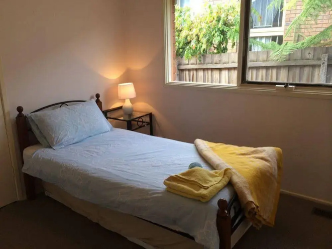 Australian Home Away @ Doncaster Pine Hill