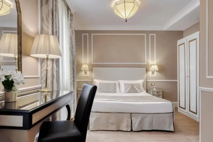 Triple room