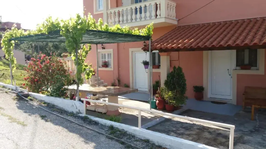 Lena Apartments