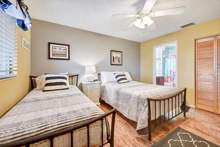 Hibiscus 303-D, 2 Bedrooms, Ocean View, Pool Access, Sleeps 5