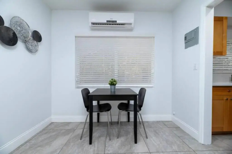 Bayshore Breeze 3 - King Bed, Kitchen, Parking