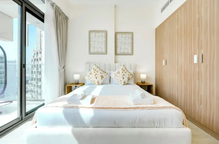 Farhad Azizi Residences - Al Jaddaf