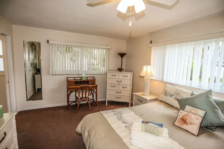 5167Estero