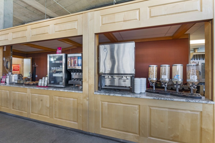 Best Western Plus Kelowna Hotel & Suites photo 12