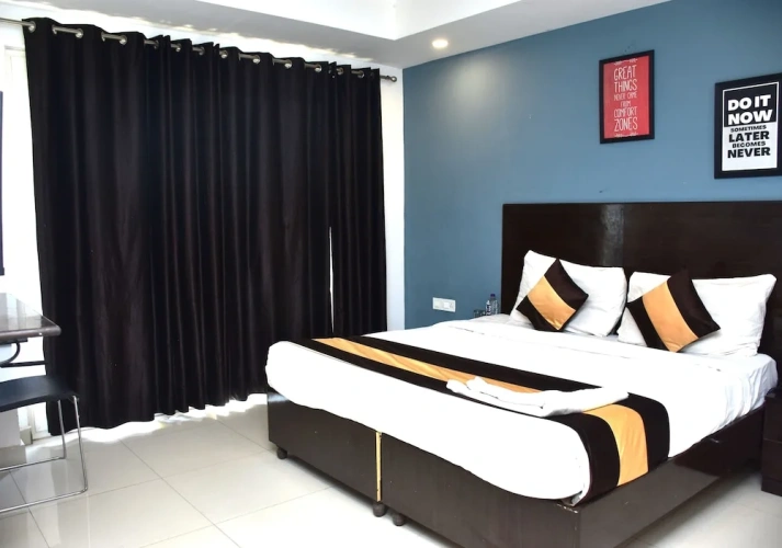 Standard Double room with balcony and with city view