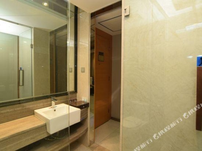 Deluxe Double Suite