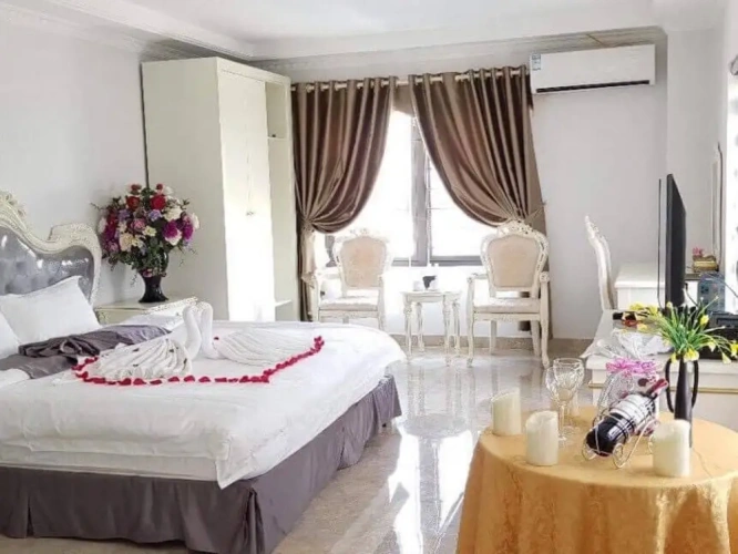 Deluxe Double room with city view