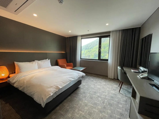 Mudeung Park Resort & Hotel