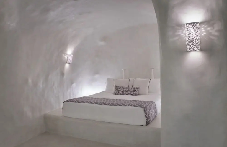 Villa Ioli With Stunning Caldera Views