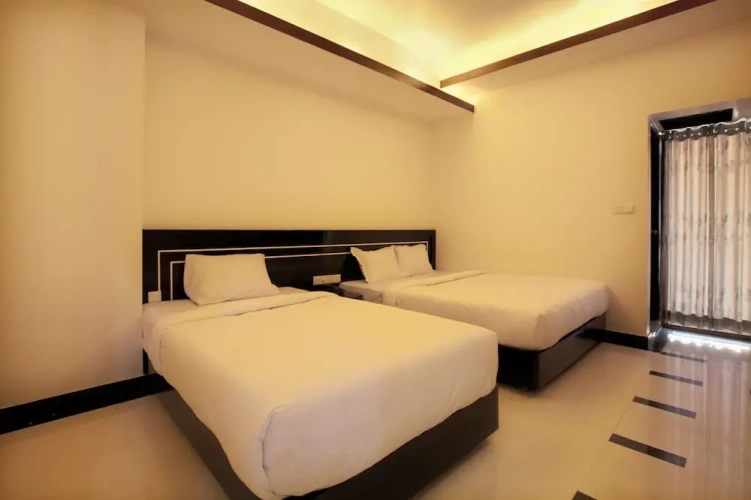 Economy Suite