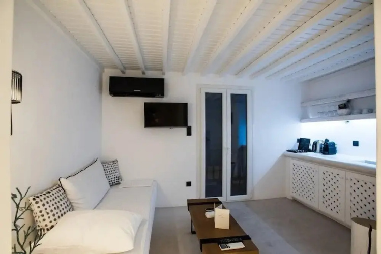 Mykonos High Cloe