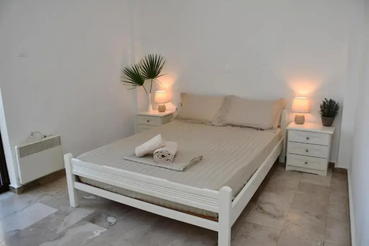 Central flat, 300m from the beach