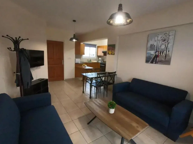 2 Bedrooms Apartment