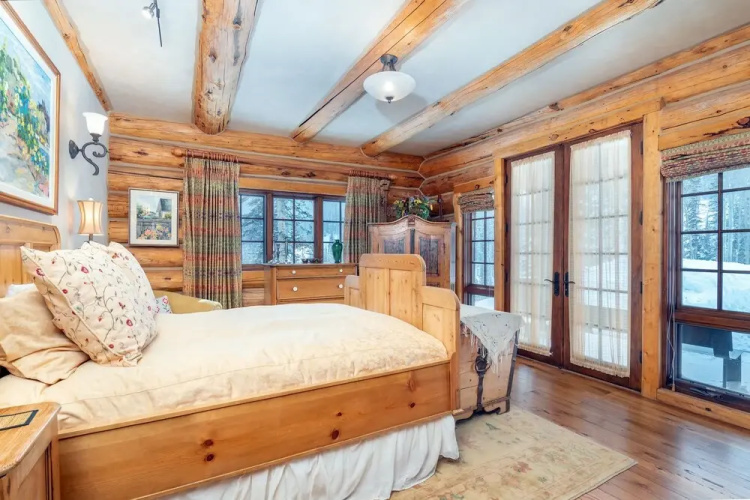 Hilltop Hideaway by Exceptional Stays