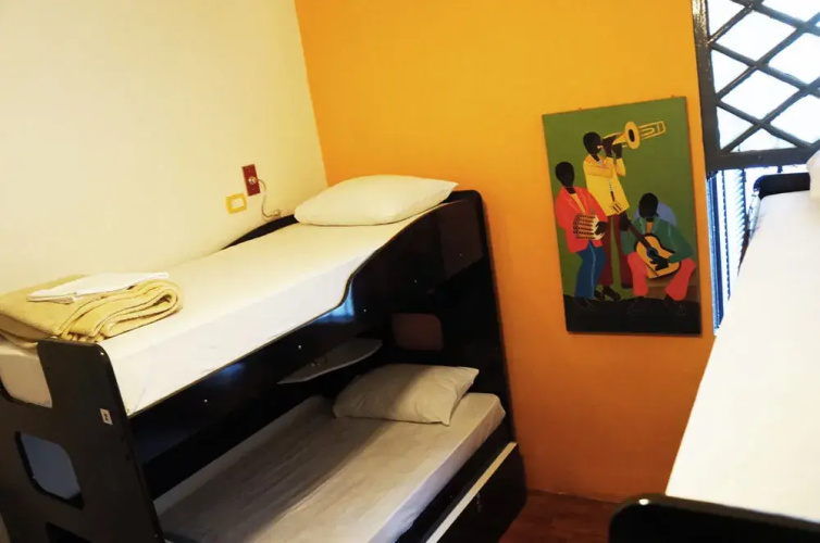 Uvaia Hostel