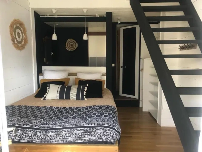 Standard Triple room with garden view