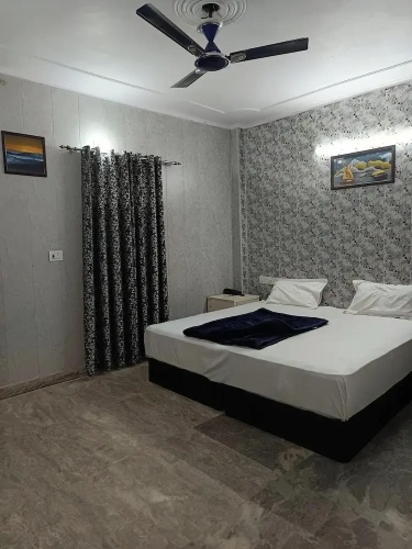 Comfort Double room with balcony and with city view