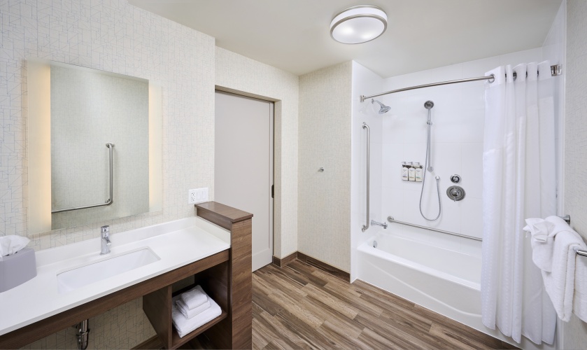 Holiday Inn Express Sarnia - Point Edward photo 8