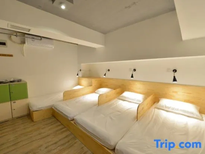 Bed in Dorm (female dorm)