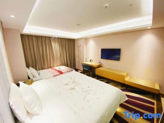 Deluxe Twin Family room