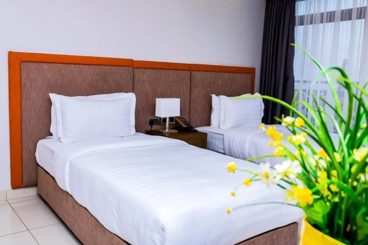 Canary Hotel