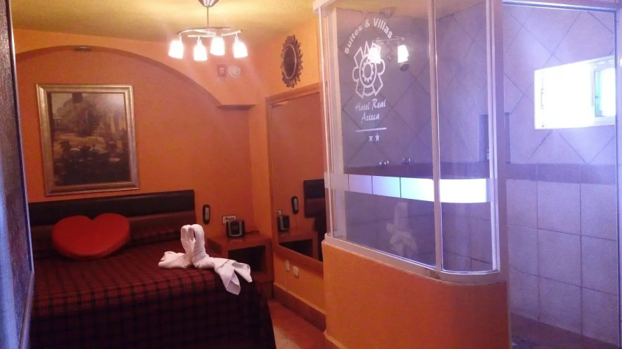 Hotel Real Azteca