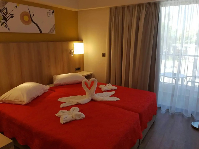 Sunny Days Hotel