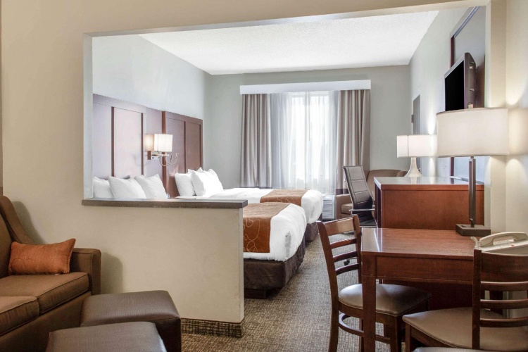 Quadruple Suite