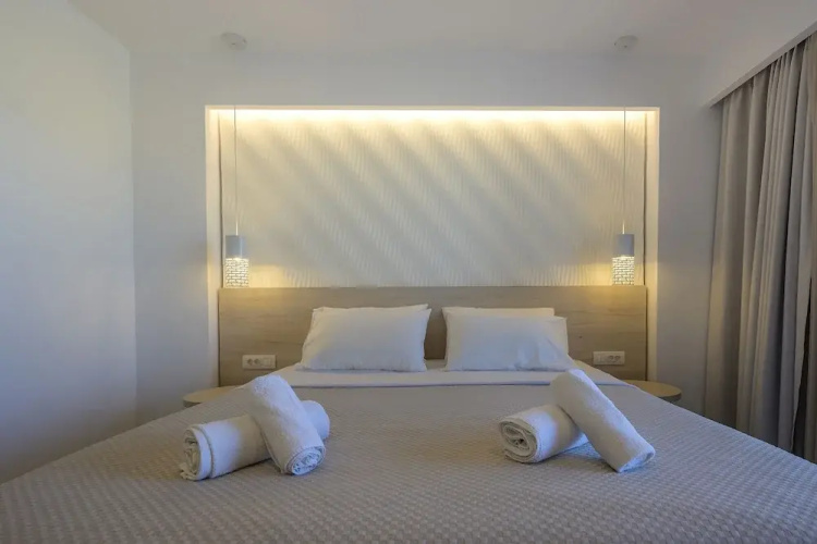 Mythos Suites Hotel