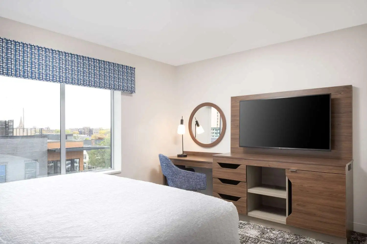 Hampton Inn & Suites by Hilton Rochester Downtown