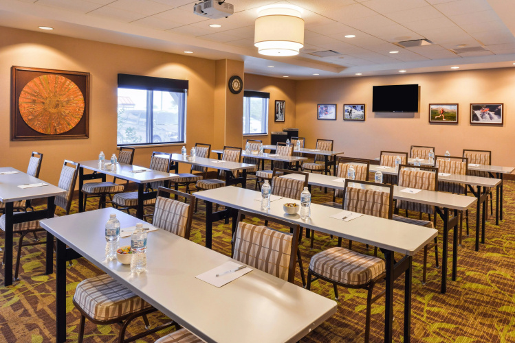 Hampton Inn & Suites Boulder-North photo 24