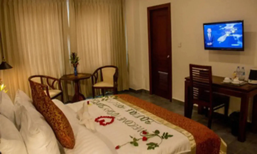 Day Sunrise Hotel
