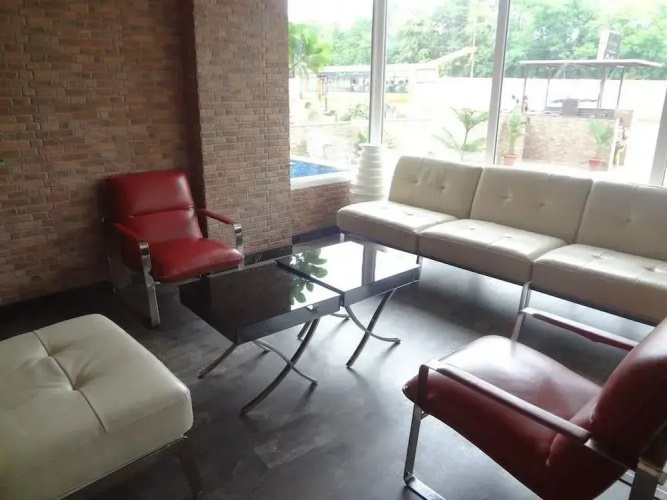 JK Rooms 118 Urban Hermitage