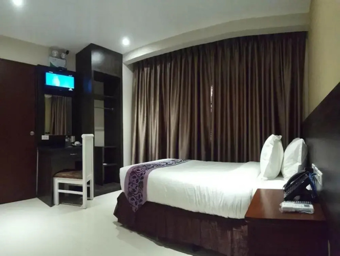 Panorama Summit Hotel