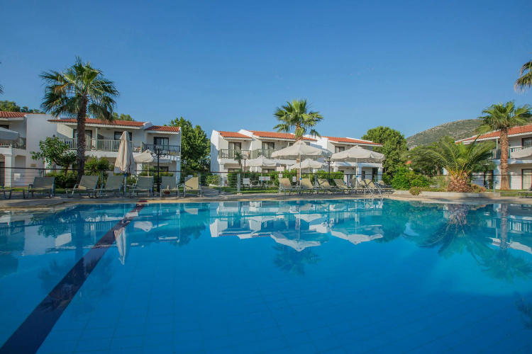 Golden Coast Hotel & Bungalows photo 23