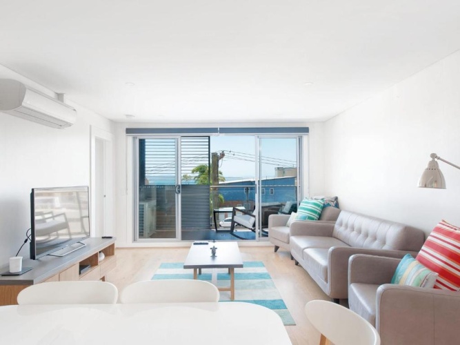 2 Bedrooms Apartment
