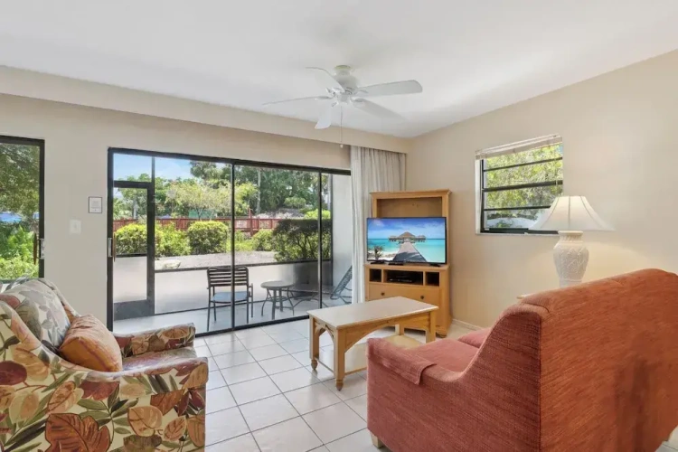 1 Bedroom Standard Basement room