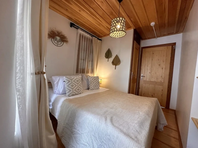 Economy room
