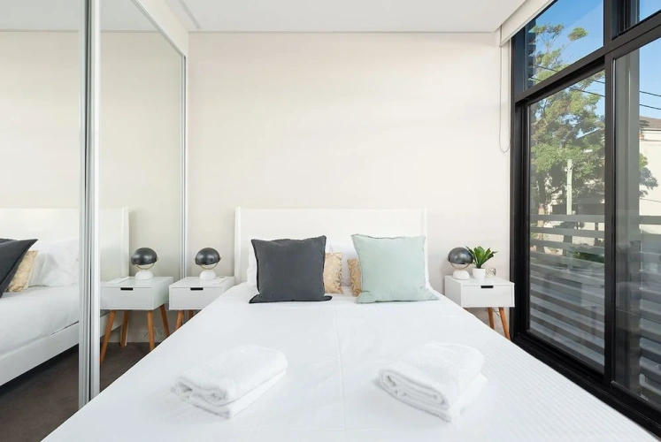 1 Bedroom Apartment with city view