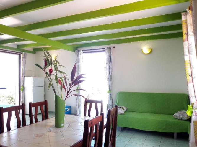 2 Bedrooms Cottage